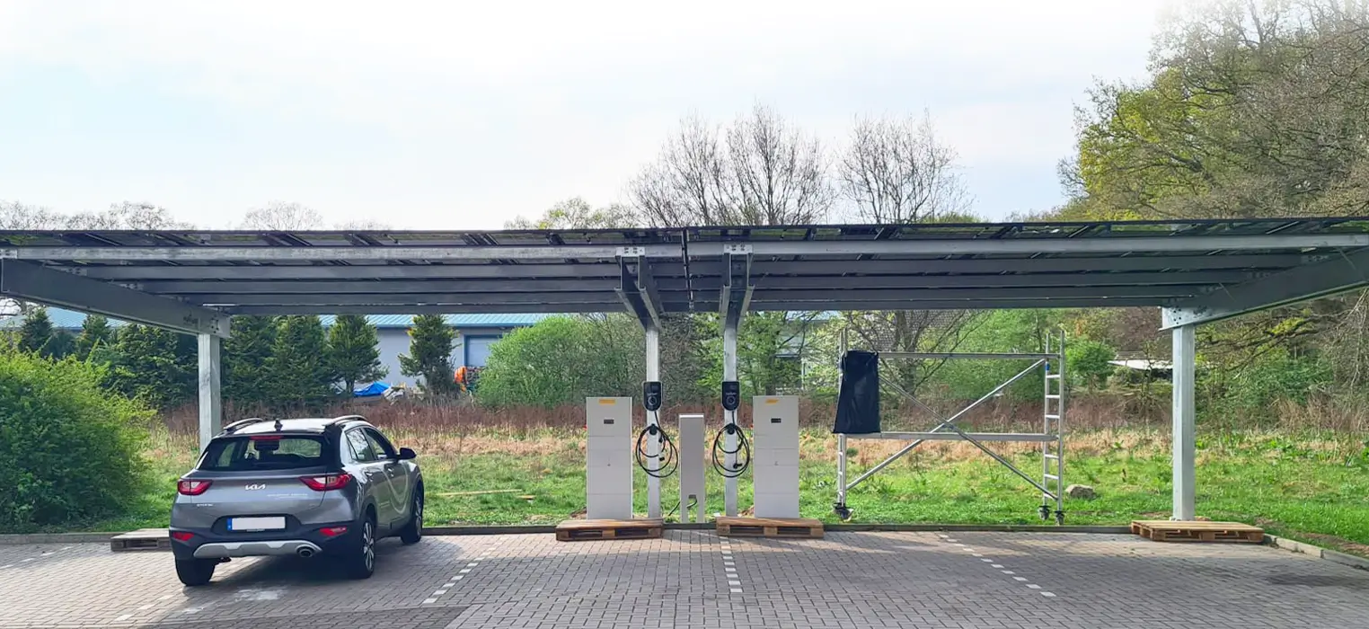 commercial wallbox ev charger pole mount img02 commercial wallbox ev charger pole mount