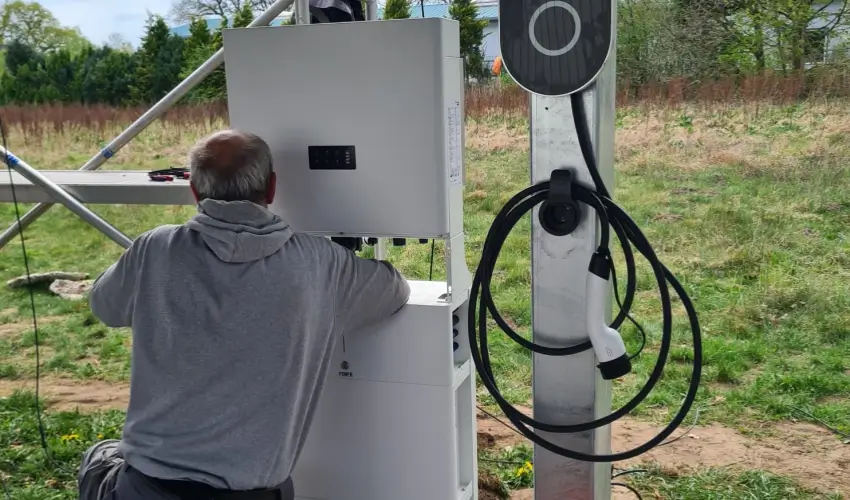 how can operators reduce ev charging station installation costs